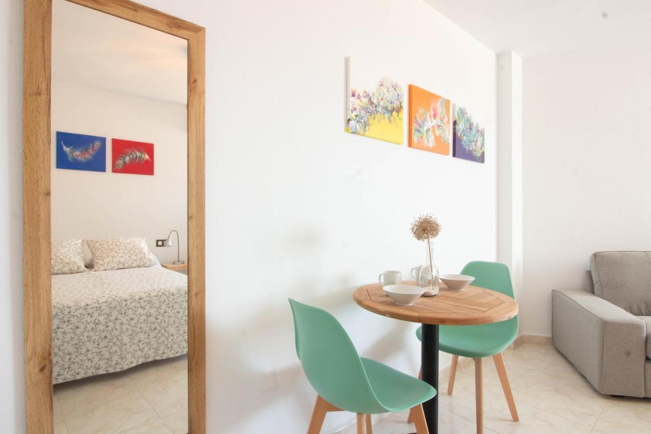 Larios Dos 504. Estudio Con Vistas Al Mar Cerca De La Playa Appartement
