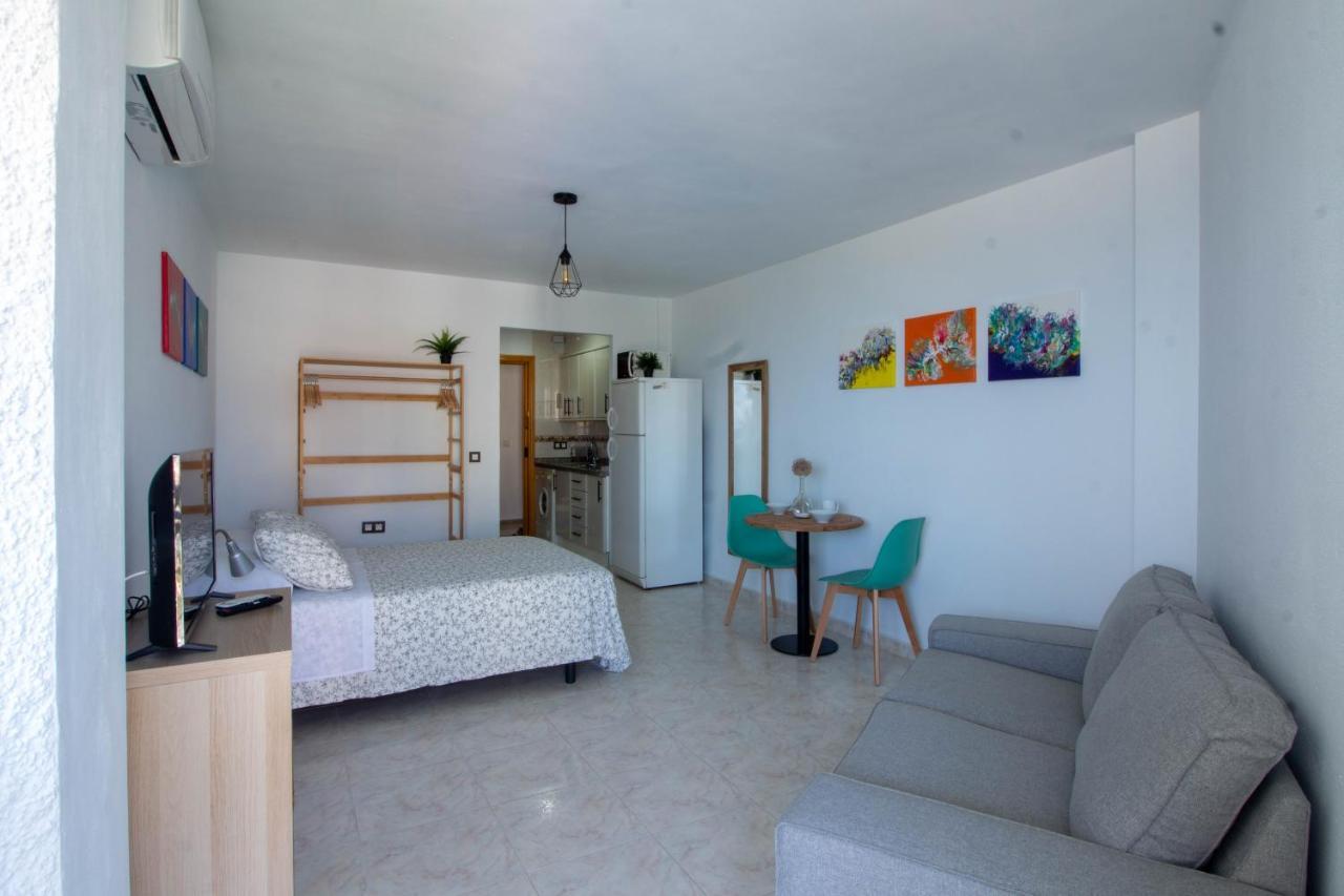 Larios Dos 504. Estudio Con Vistas Al Mar Cerca De La Playa Apartment Torrox